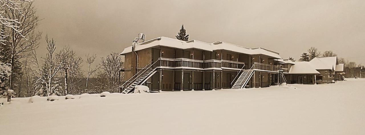 Cliff Dweller On Lake Superior Tofte Exterior photo